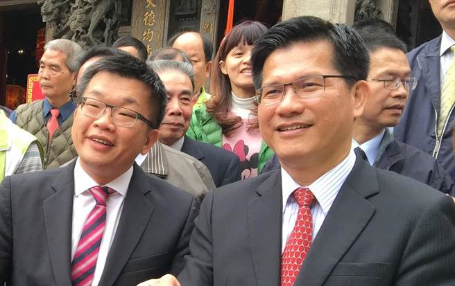 立法院副院长蔡其昌20日受访时表示，他是有礼貌的人，前台中市长林佳龙民调目前相对领先，应该排第一顺位。（卢金足摄）