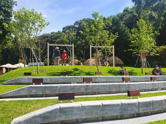 大有梯田生态公园深受小朋友喜爱。（陈梦茹摄）