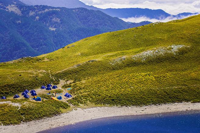 奥丁丁体验热销TOP1台东嘉明湖 。（奥丁丁体验提供）