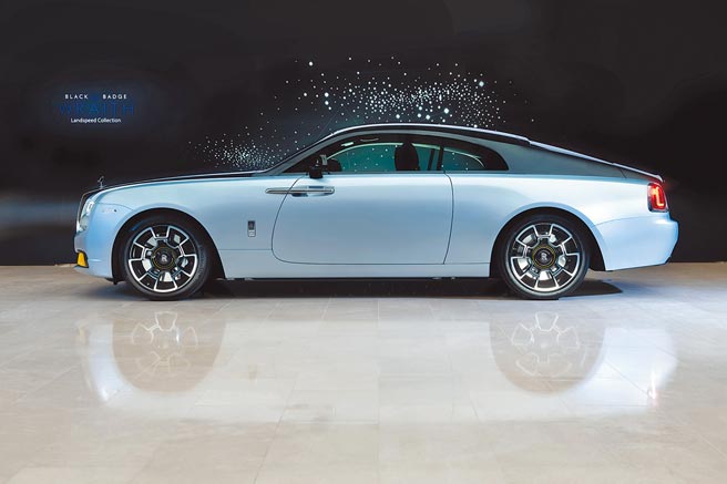 Landspeed系列是為無所畏懼、具有開拓精神的領袖人士所打造，啟迪設計靈感的喬治‧艾斯頓集劍橋大學畢業生、賽車手、天才發明家和工程天才多重身份於一身。圖／業者提供