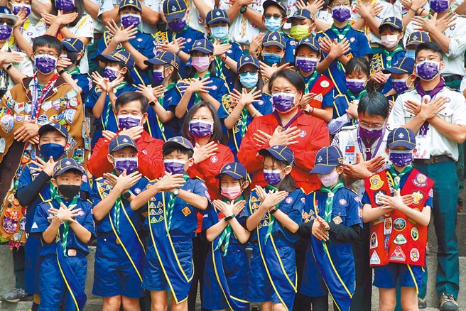 「中華民國童軍總會111年童軍節慶祝活動」19日在陽明山童軍露營場舉行。（張鎧乙攝）