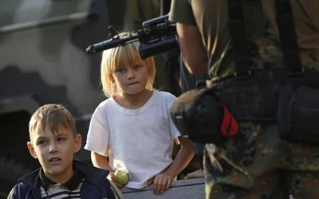 乌克兰担心，顿巴斯儿童被俄国人带走后，会在错误教育下成为反乌克兰的一代人。图/路透社(photo:ChinaTimes)