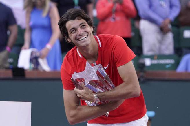 美国网球选手弗里兹在印地安泉大师赛摘下冠军。（美联社）