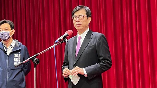 高雄市长陈其迈今（21）日到议会进行施政报告指出，去年达到零举债目标。（柯宗纬摄）