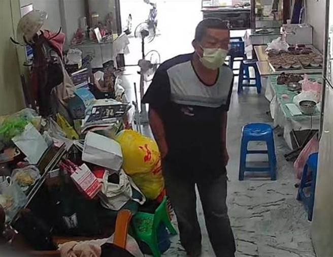 东区屡有店家财物被窃，怒将窃贼影像公布，警方锁定特定对象追查。（撷取自脸书粉丝页台南大小事／程炳璋台南传真）