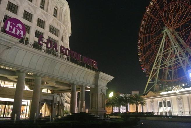 （義大世界每年都響應地球關燈一小時活動。圖/義聯集團提供）