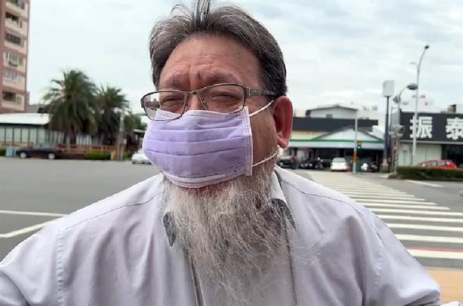 台東地檢署指揮台東縣警局，今天上午持搜索票，依涉妨害秘密、個人資料保護法，到律師張靜住處和事務所。（莊哲權攝）