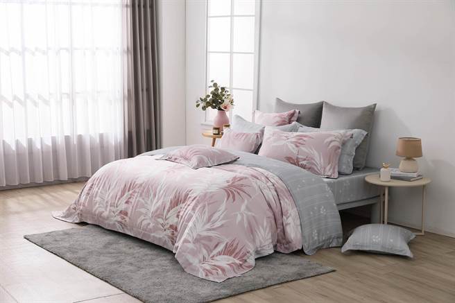  梦特娇春夏寝饰，虹色雨叶。（梦特娇提供）