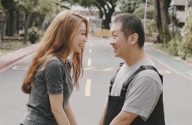 依依透过经纪人回应纳豆最新病况。（摘自脸书）