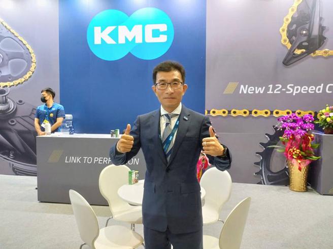 （桂盟集团董事长吴盈进对2022年的自行车产业，依然充满信心。图／曾丽芳）