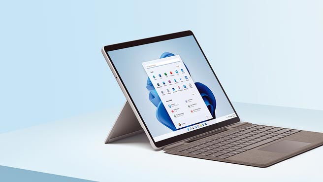 微软全新的Surface Pro 8，共白金和石墨黑2色，定价3万3888元起。　　（微软提供）