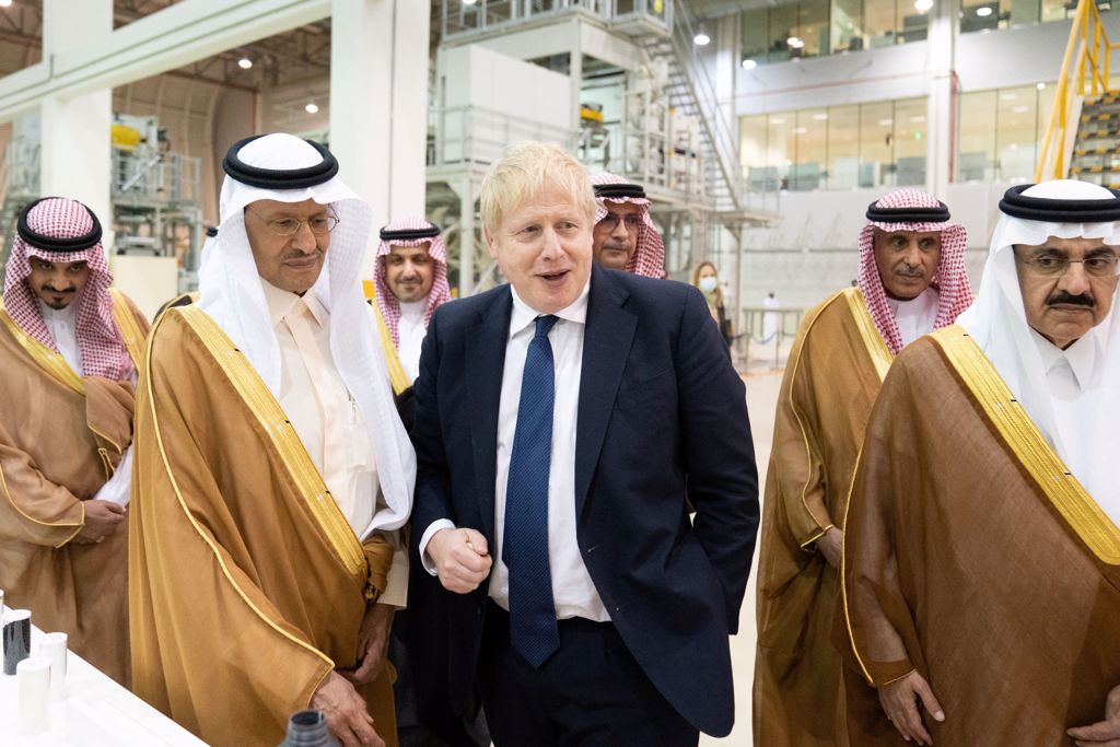 英国首相强生Boris Johnson赴沙国讨论石油问题图/路透(photo:ChinaTimes)