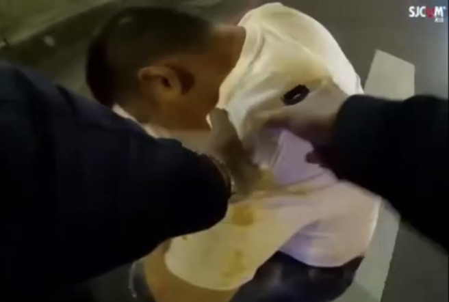 男深夜不滿警盤查竟衝撞 遭噴辣椒水逃逸仍遭逮（圖/警方提供）