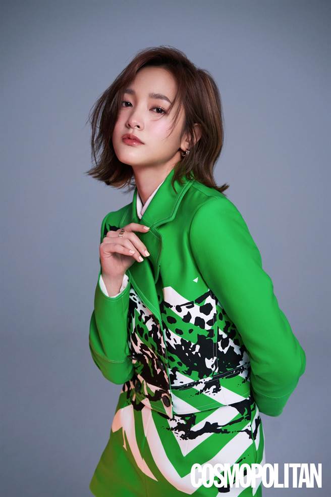 王淨逐漸活出自己。（COSMOPOLITAN提供）