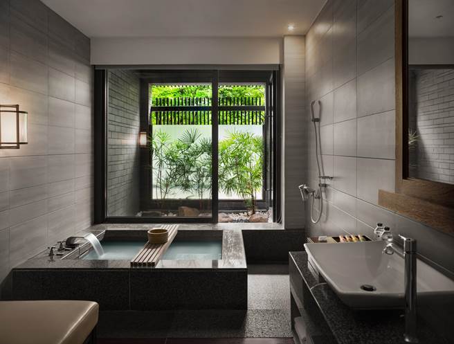 4月起北投丽禧推出「春夏一日游专案」，双人90分钟独立汤屋搭配专属餐点，专案价双人3