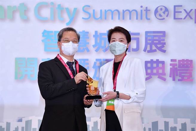 台北市副市长黄珊珊（右）。（台北市政府提供／张立勋台北传真）