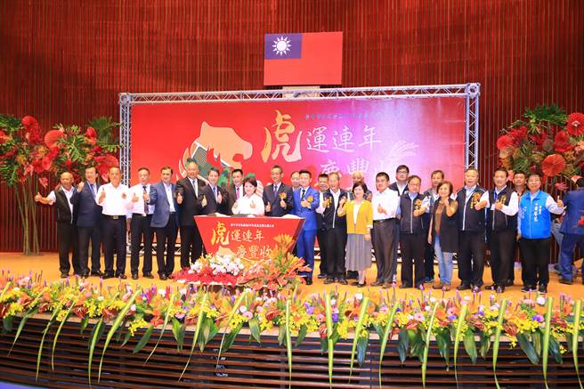 台中市農民節表彰大會，市長盧秀燕感謝農民奉獻社會。（盧金足攝）