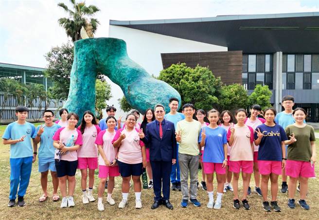 大學繁星放榜，屏北高中錄取56人、錄取率達83.6％，創下校史最佳成績。（屏北高中提供／林和生屏東傳真）