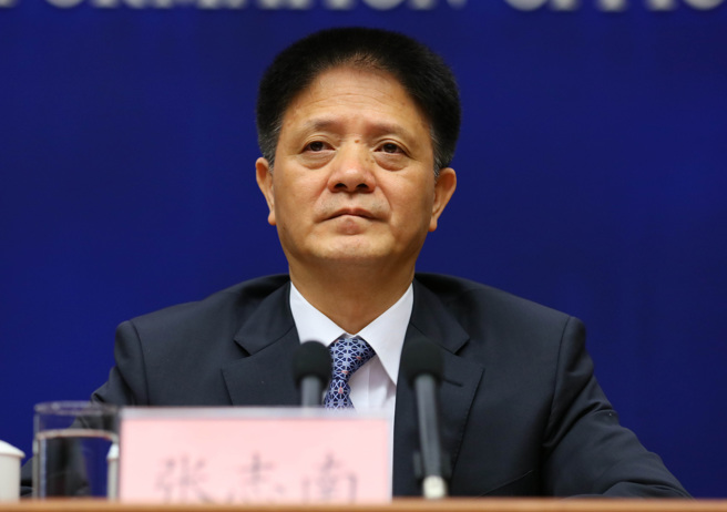 大陆光明网报导，江西省南昌市中级人民法院22日一审公开宣判，中共福建省委前常委、福建省前副省长张志南，在闽任发改委主任、副省长任内，非法收受他人给予的财物共计价值约3432万余元（人民币，下同，约合新台币1亿5千万元）受贿、滥用职权案，以受贿罪判处有期徒刑12年，併科罚金300万元。（中新社）