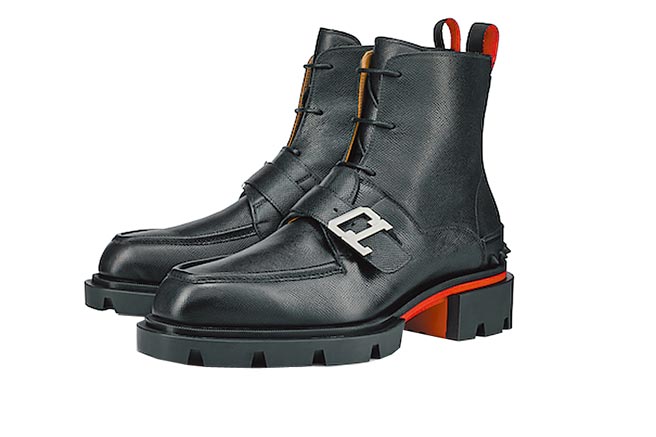 Christian Louboutin黑色铆钉细节Our Georges B靴子，4万6000元。（Christian Louboutin提供）