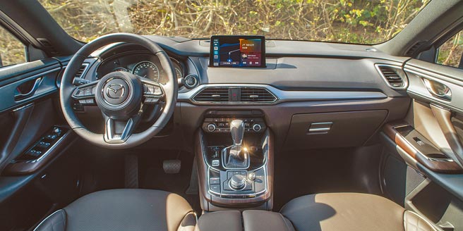 日式美学与匠心独具的职人工艺，精心雕琢内装质感与设计细节。（陈大任摄）