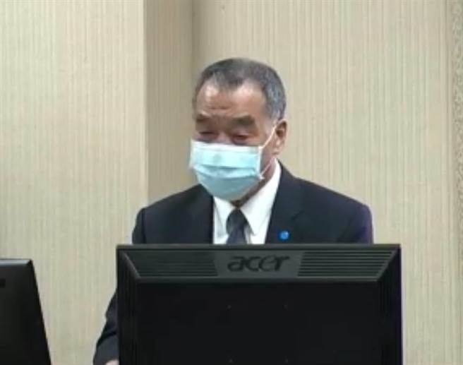 國防部長邱國正上午赴立法院國防委員會備詢。（ 摘自立法院）