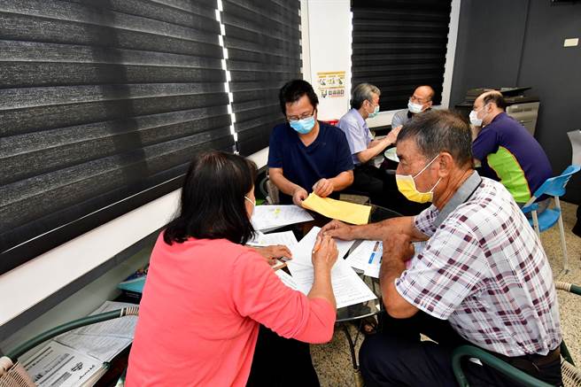 彰县府辅导未登工厂纳管，举办过10场大小型座谈会。（吴敏菁摄）