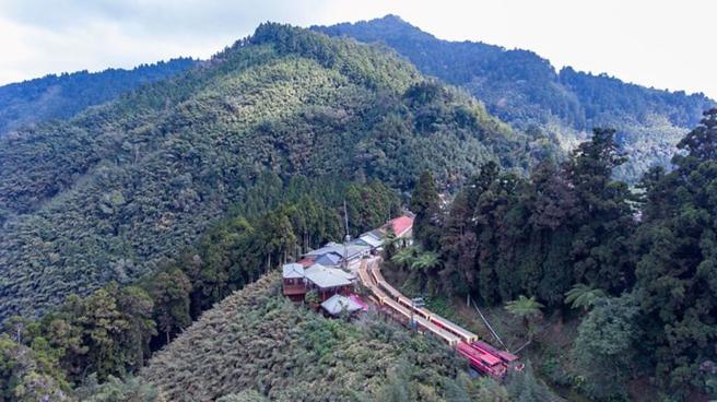 ▲十字路车站（摄影：深海鱼）。　图：林务局阿里山林业铁路及文化资产管理处／提供