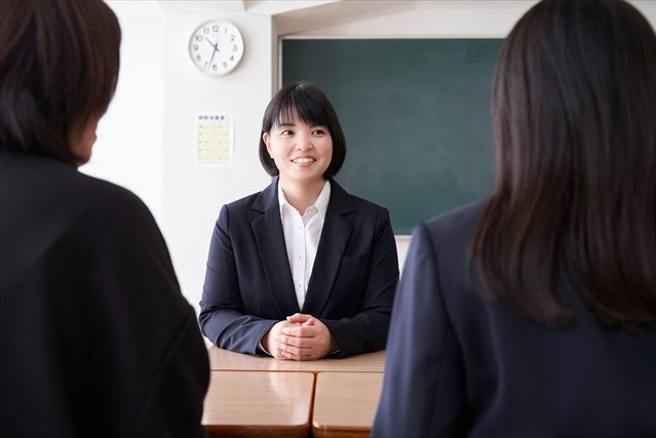 有些大学校系以英语面试了解学生的英语实力，多练习才能在正式上场时临危不乱。（图／shutterstock达志影像）