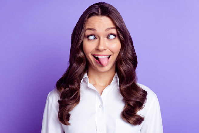 有正妹表示为什么男生爱看「啊嘿顏」照片，网友笑男生就爱看坏掉的样子。（示意图/shutterstock）