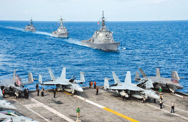 一项最新民调指出，若中共武力犯台，有高达5成6民眾不相信美军会参战协防台湾。图为美与日本等多国海军在菲律宾海联合军演。（摘自美军印太司令部官网）