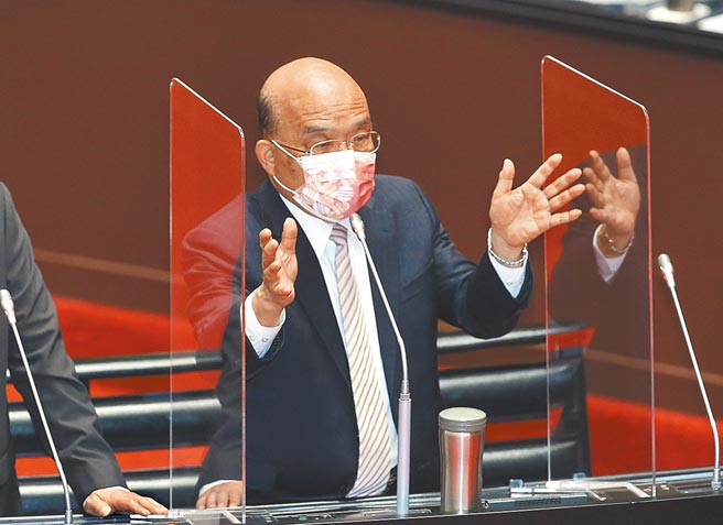 台灣民意基金會昨公布蔡英文總統、蘇內閣滿意度最新民調，蘇內閣整體施政表現，不滿意度增加2.8個百分點。圖為蘇貞昌在立法院接受質的畫面。（姚志平攝）