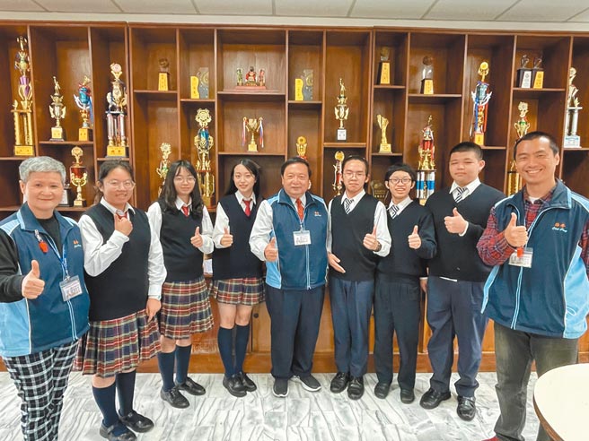 繁星放榜，桃园市治平高中表现优异。（吕筱蝉摄）