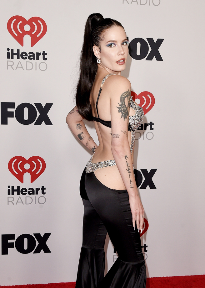 海尔希背面也很吸睛。（图／达志影像）