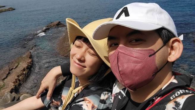 黄子佼和孟耿如结婚不久便喜获千金(图／黄子佼@FB)