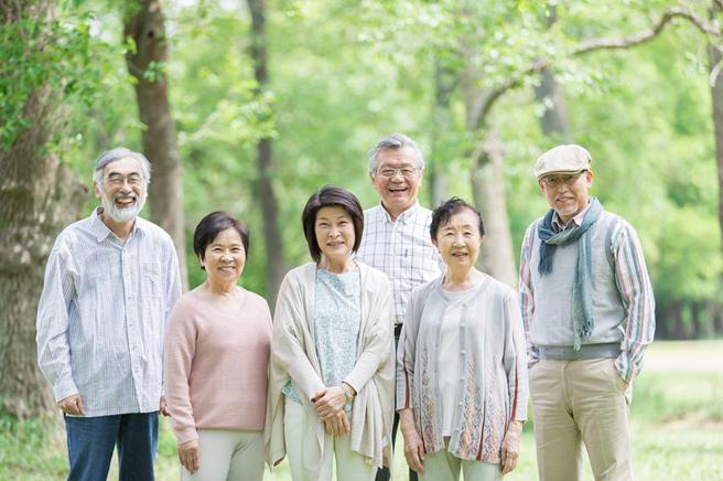 （高龄者防诈骗，南山人寿祭出10招。图／业者提供）
