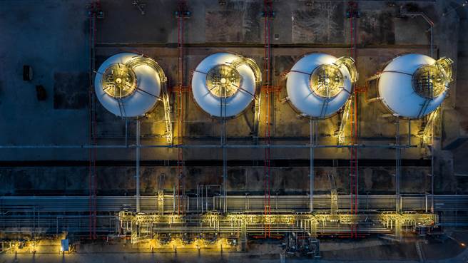 美國國家太空總署的新型液態氫儲存槽使用3M中空玻璃珠為絕緣材料，這是3M 中空玻璃珠首次在大規模工業上應用。（3M提供）