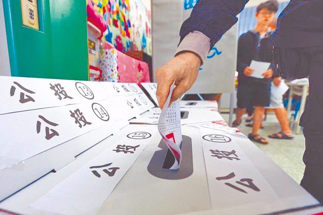 修憲案明闖關 柯建銘：歷史關鍵 國民黨別走進焚化爐。本報資料照