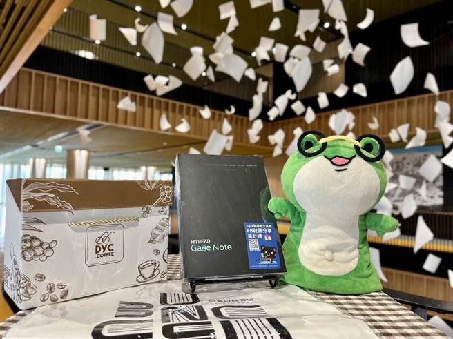 台南市立图书馆新总馆即将迎来第100万读者，准备多项阅读好礼迎接幸运读者。(台南市文化局提供／曹婷婷台南传真)