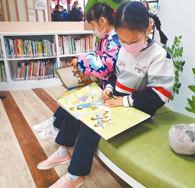 桃园市小一新生增加370人，27校採取总量管制。（陈梦茹摄）