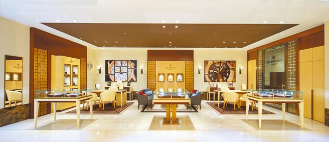 时美斋是台中知名的百年老店，空间宽敞舒适。（Patek Philippe提供）