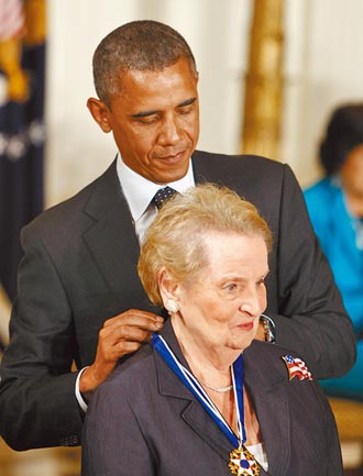 美首位女國務卿歐布萊特 84歲癌逝