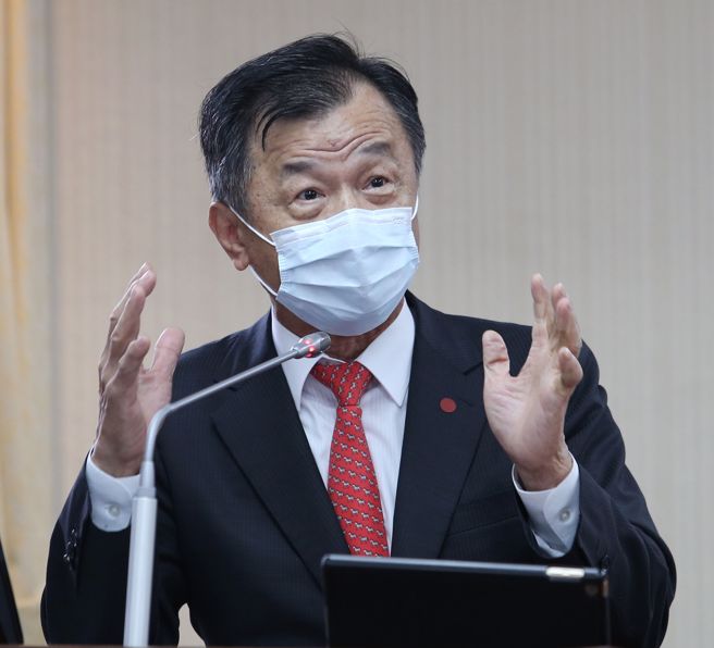 陆委会主委邱太三表示，「互不承认主权、互不否认治权」已经不足，现在应是「互相承认主权」，引发两国论争议。（资料照/王英豪摄）