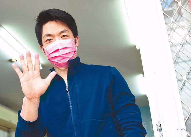 國民黨立委蔣萬安被爆出在24日沒戴口罩逐桌敬酒，引發爭議。（本報系資料照）