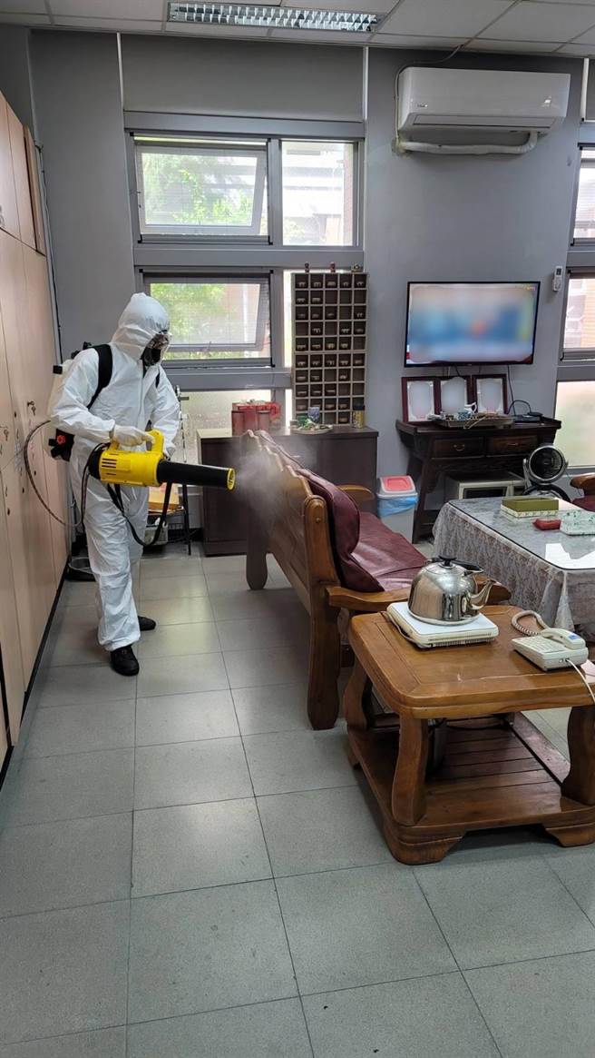 基隆市警局第二分局傳出警員確診，啟動緊急全面消毒。（基隆市警局提供／陳敬哲基隆傳真）