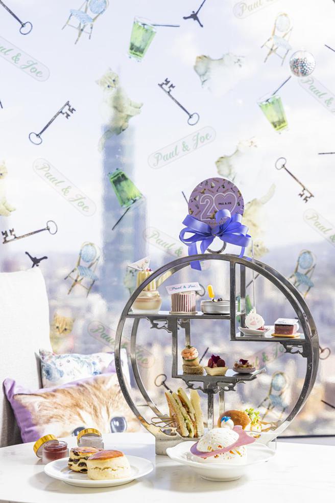 （马可波罗酒廊携手PAUL&amp;JOE 联名推出「浪漫巴黎下午茶」，消费即赠「PAUL & JOE小香槟明星四件礼」。图／台北远东香格里拉饭店提供）
