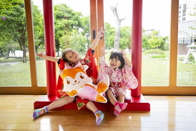 宜兰绿舞推出「振兴券住房专案」订房优惠，加赠房客经典浴衣、抹茶或和菓子体验3选1，打造高CP值旅行。（宜兰绿舞国际观光饭店提供）