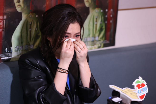 Selina訪問途中忍不住淚崩。（羅永銘攝）