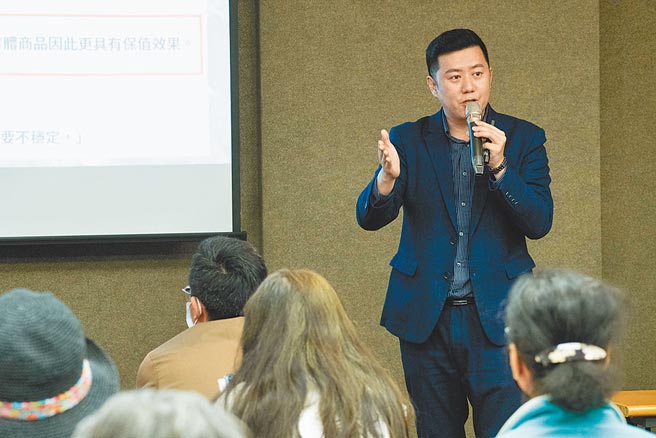 簡華緯強調，打造更多的被動收入，才能在通膨的影響中逆勢成長。圖╱業者提供