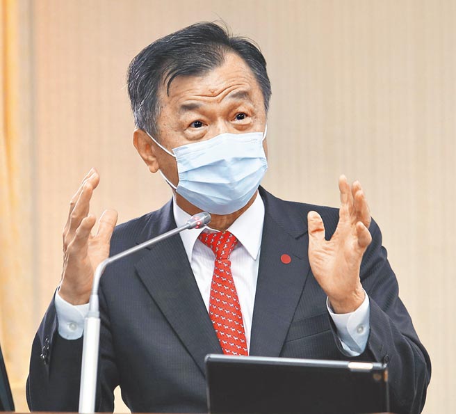 陆委会主委邱太三日前表示，如果「维护中华民国的主权」不算台独，应会是两岸协商较好的基本条件，他24日对此进一步说明，两岸应「互相承认主权」。（王英豪摄）